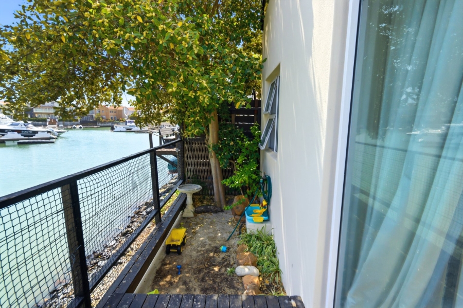 4 Bedroom Property for Sale in Harbour Island Western Cape